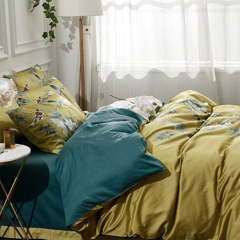 GoldenTranquility - Luxury Egyptian Cotton Pillowcase Set