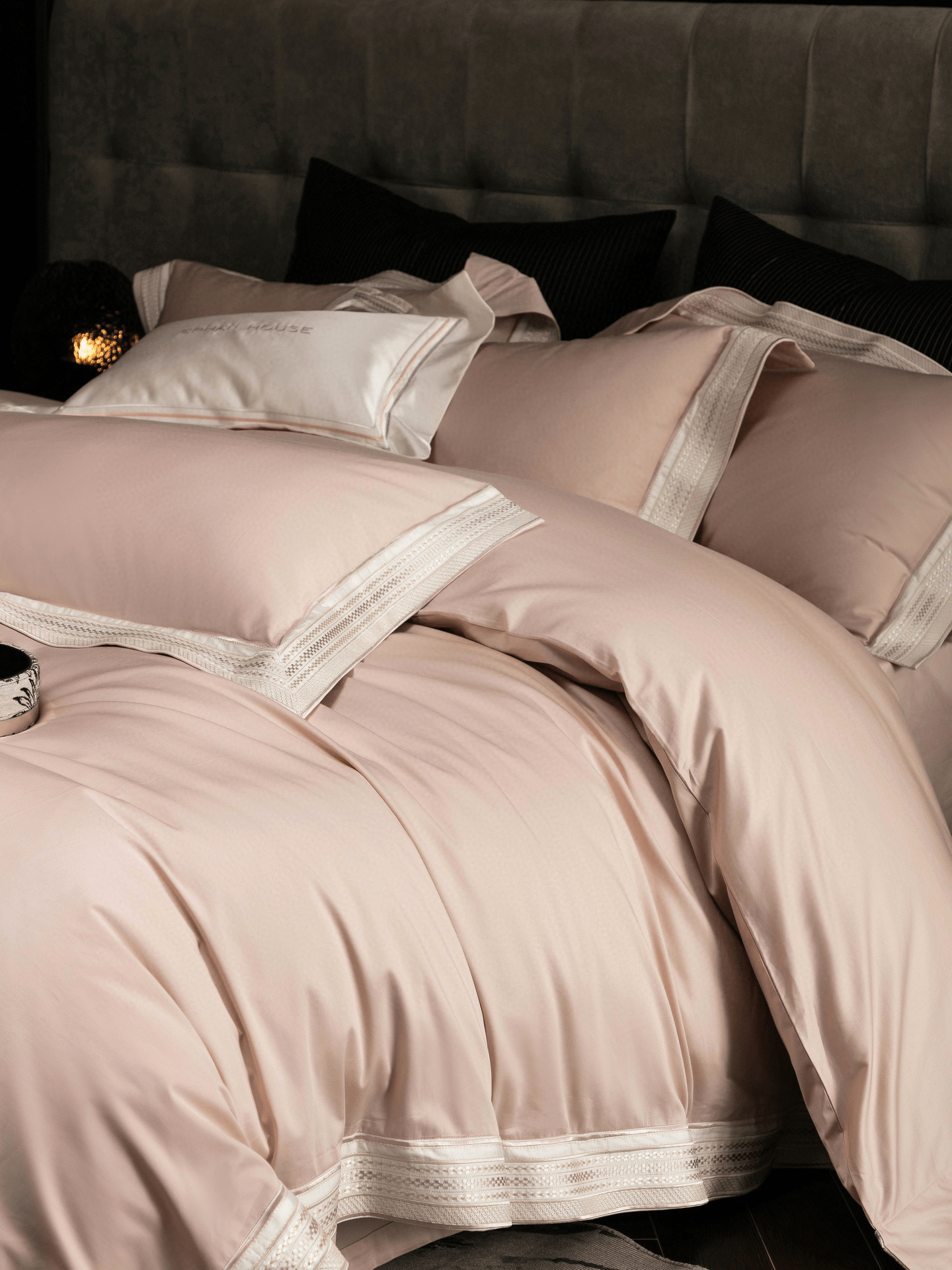 MontserratLuxe - Premium Dynetrekksett