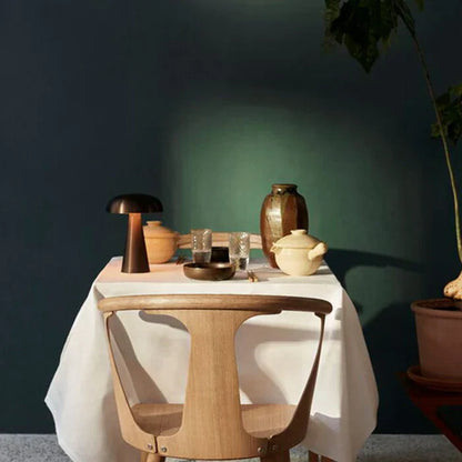 Lampe de table portable moderne