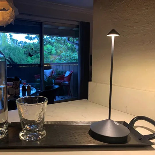 Nordisk design LED stearinlys bordlampe - vandtæt dæmpbar