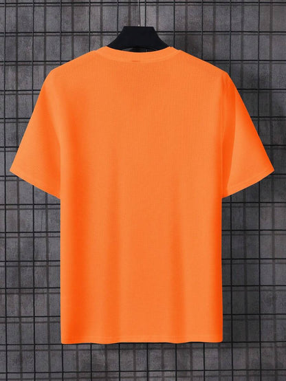 Orange herre T-shirt med hakket hals