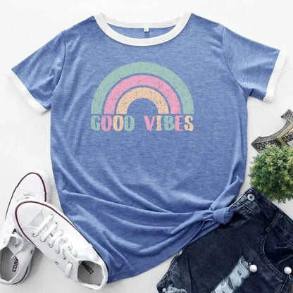 Valentina – T-shirt grande taille avec patchwork arc-en-ciel et manches courtes