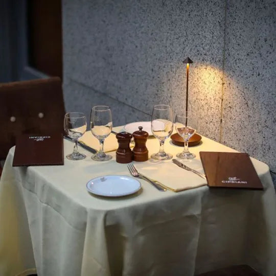 Lampe de table LED sans fil moderne et fine