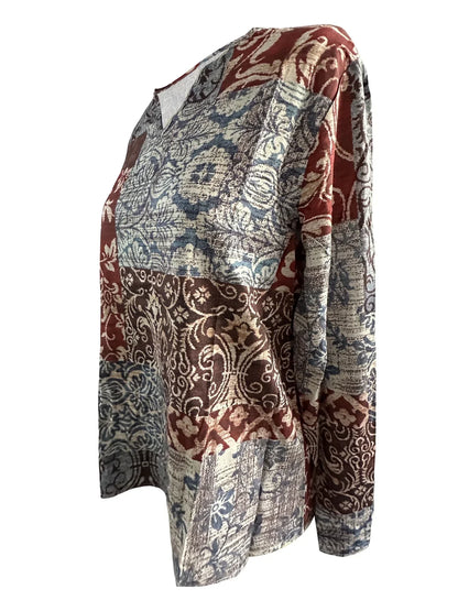 Amelia – Stilfuld V-hals Bluse med Blomstermønster
