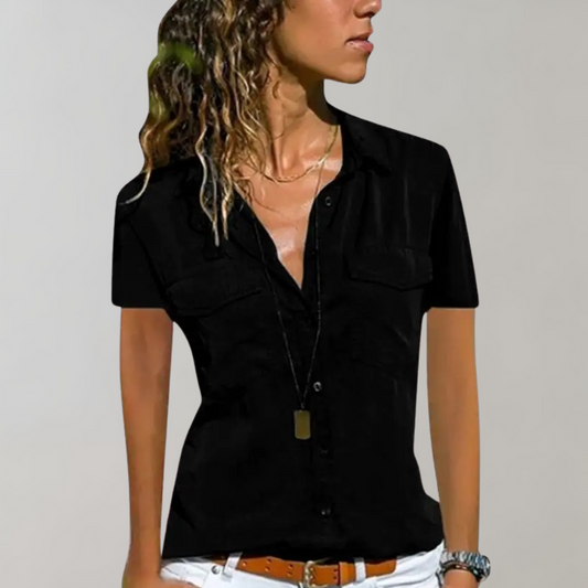 Aristea – Damebluse med korte ermer og avslappet eleganse