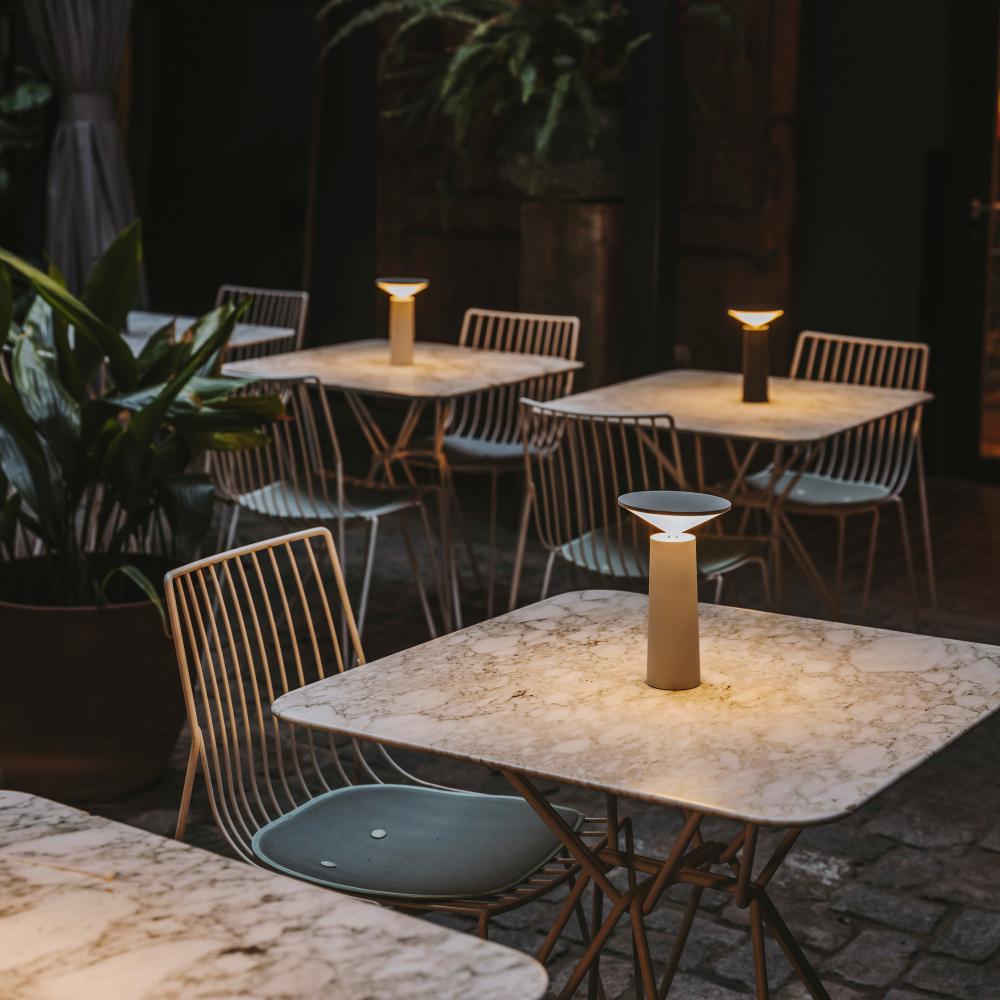 GlowBeam - Lampe de table LED moderne avec tête rotative