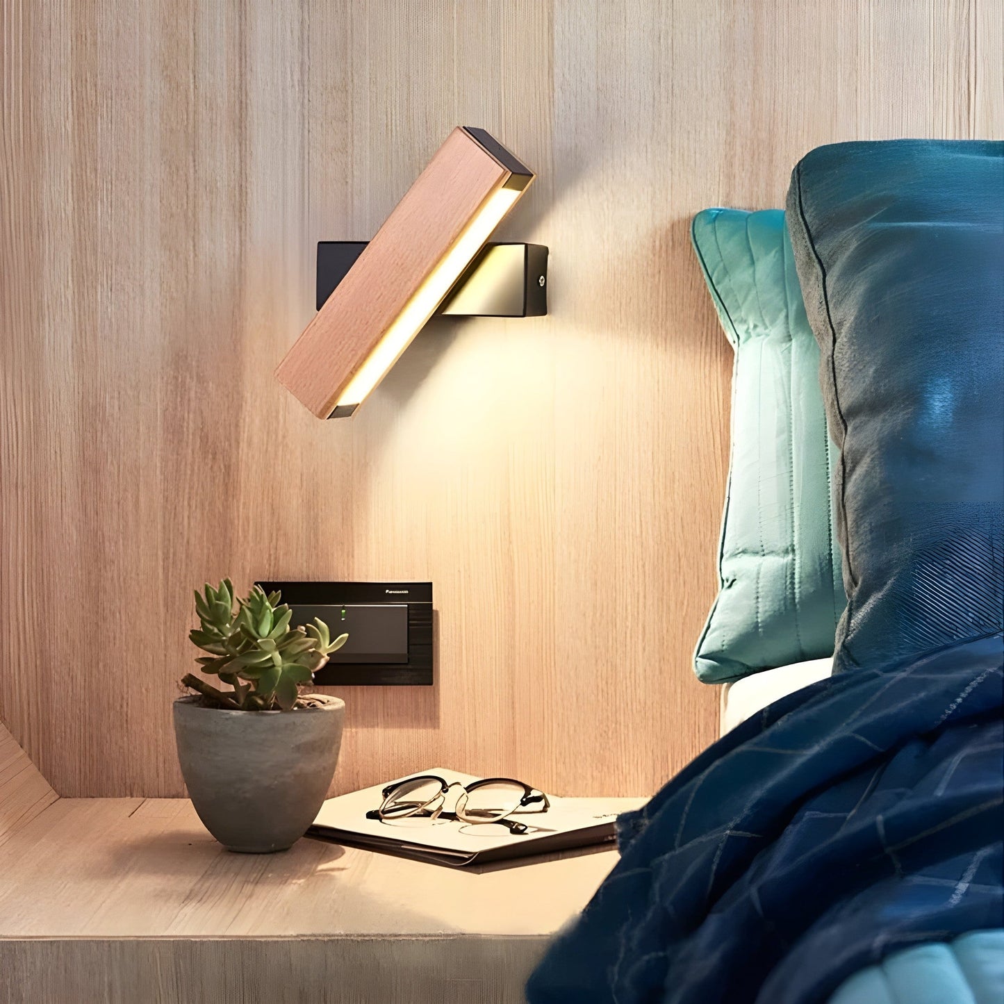 NordLume - Minimalistische Holz-Wandlampe