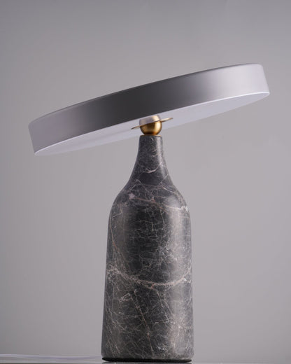 LuxeEddy - Bordlampe med elegant design og subtil lysfordeling