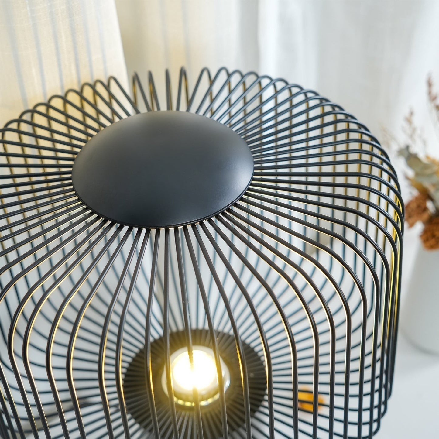 LuxeKeshi - Table Lamp with Modern Base and Subtle Lighting