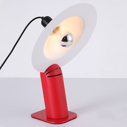 VersaLume – Lampe de table avec abat-jour réglable