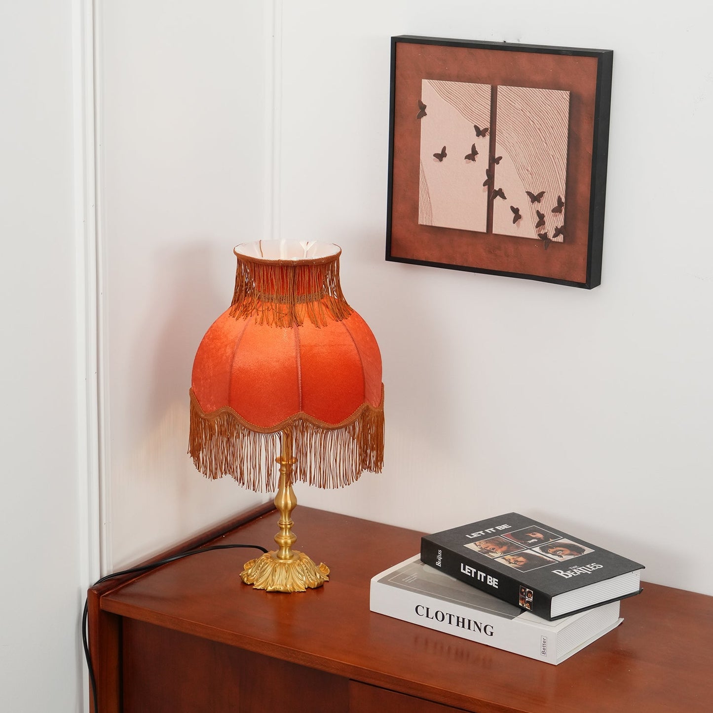 ChicTassel - Moderne bordlampe i messing til en varm atmosfære