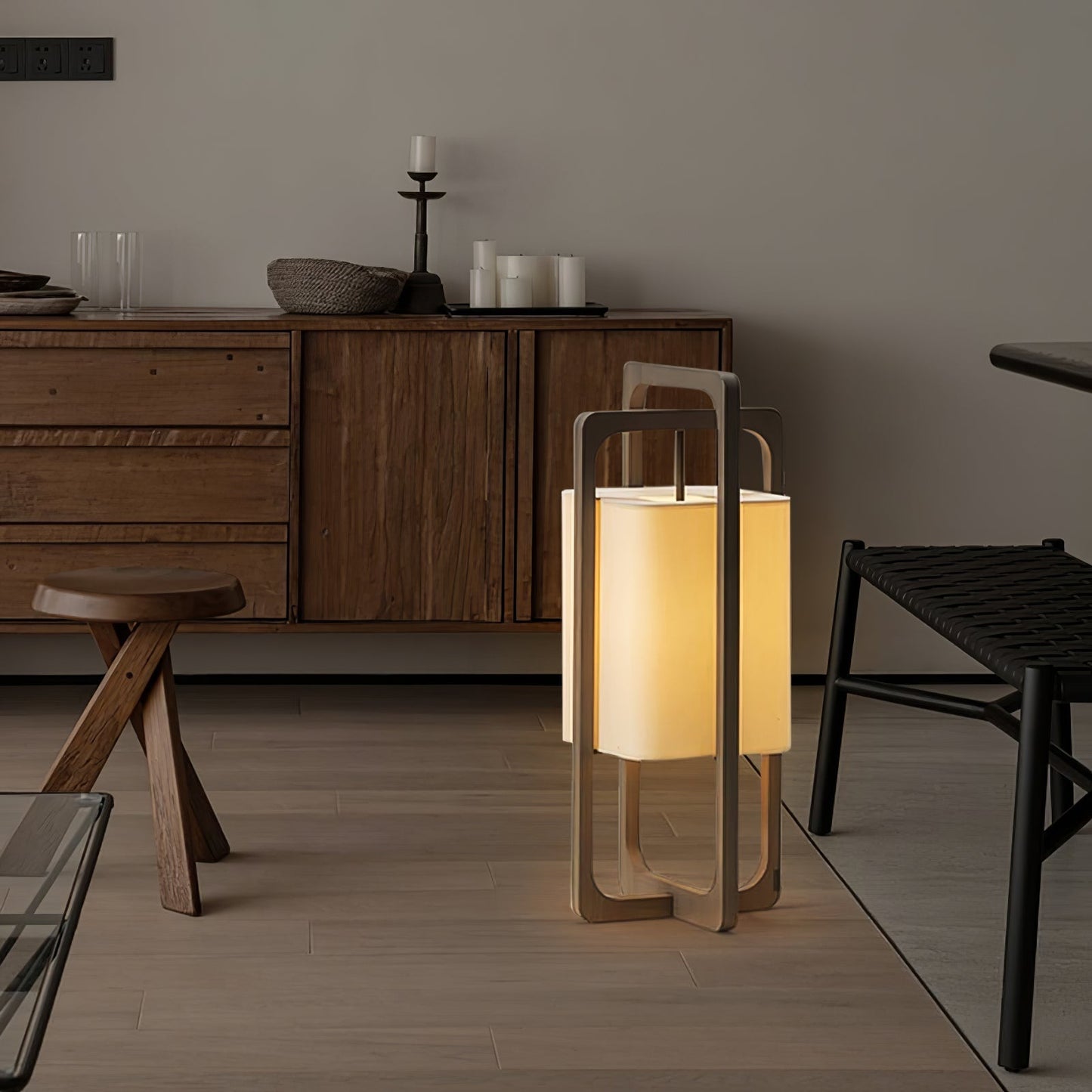 LihouLuxe - Bordlampe med subtil elegance og intim glød