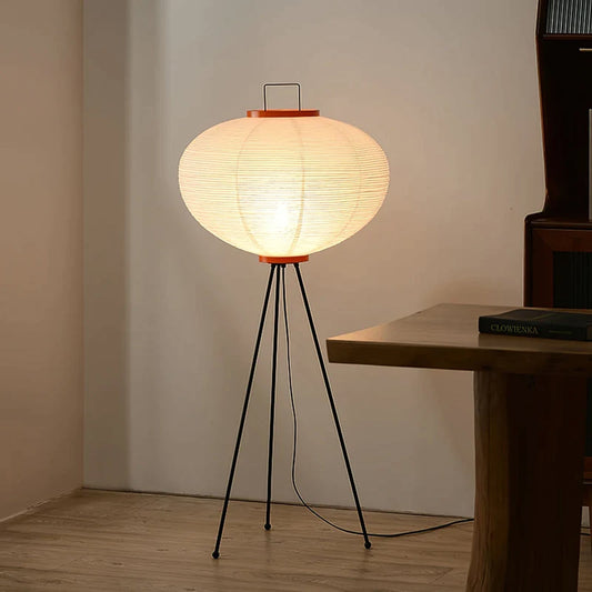 Rispapir gulvlampe
