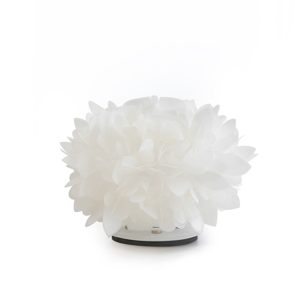 NatureLuxe – Table Lamp with Metal and Natural Petals