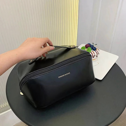 Trousse de beauté pour chaque voyage - spacieuse et élégante