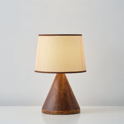 LuxeAmalia - Table Lamp with Stylish Base and Soft Lighting