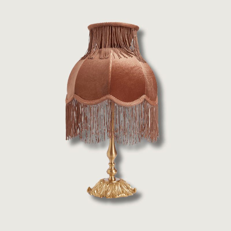 ChicTassel - Moderne bordlampe i messing til en varm atmosfære