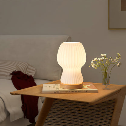 GlowFold – Foldet Glas Bordlampe med Træfod