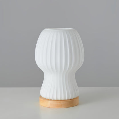 GlowFold – Foldet Glas Bordlampe med Træfod