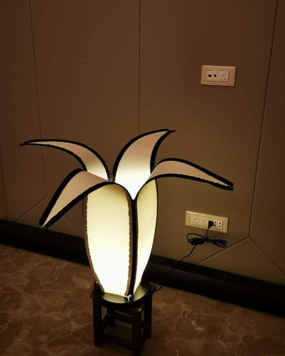 LuxeBanana - Table Lamp with Cheerful Banana Shape and Subtle Lighting