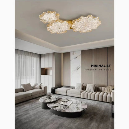 VerdantGlow - Nordisk LED-lysekrone formet som et blad til elegante rum
