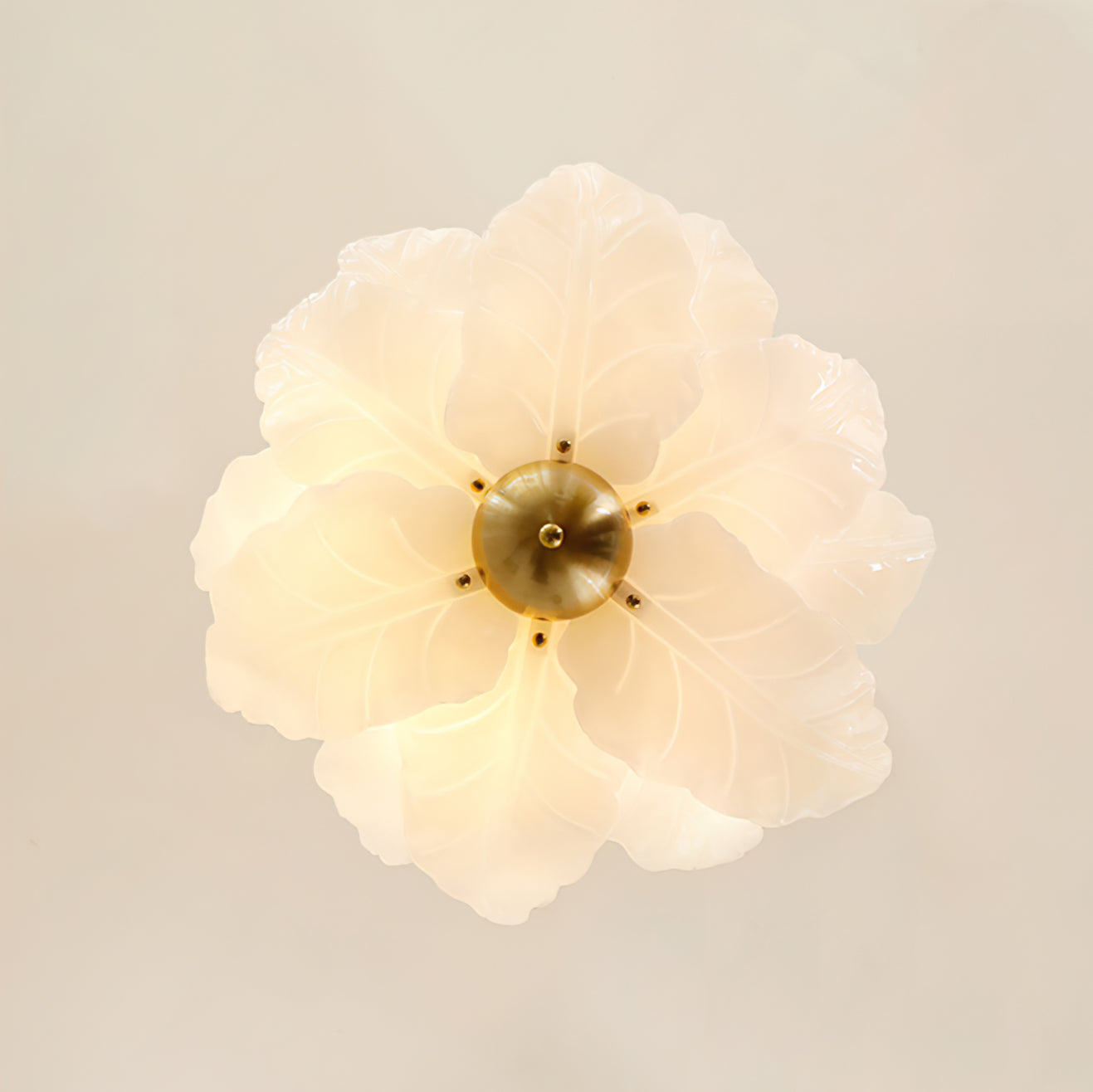 BladLuxe - Ceiling Light with Glass Details and Intimate Lighting