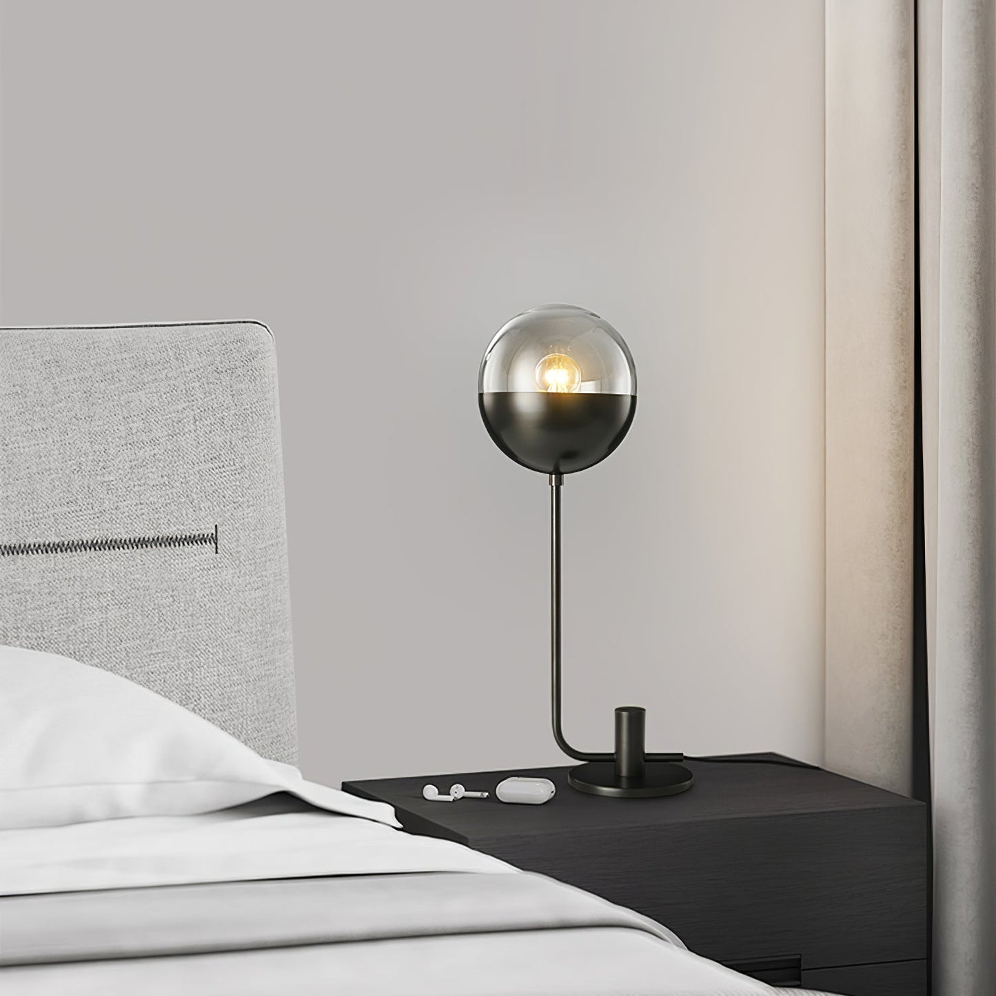 LuxeGlobe - Table Lamp