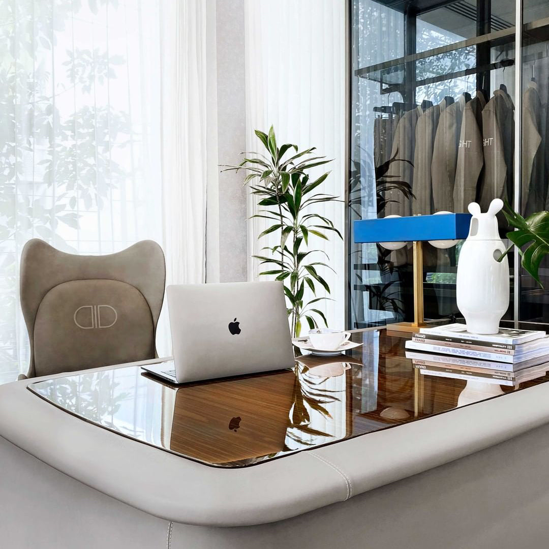 KernelLuxe - Tafellamp met organisch ontwerp en zachte gloed