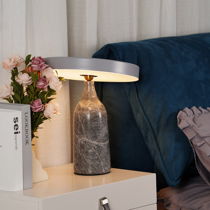 LuxeEddy - Bordlampe med elegant design og subtil lysfordeling