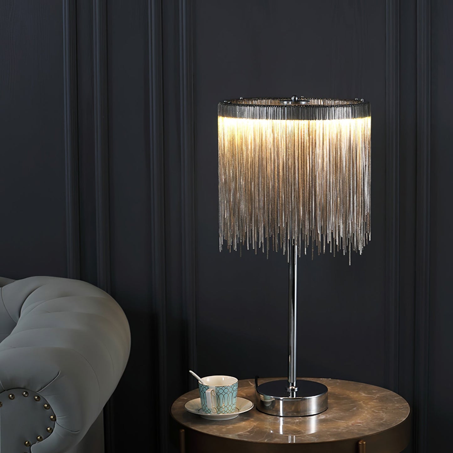 CadenaGloed - Tischlampe mit schicken Quasten-Details und gemütlicher Lichtstreuung