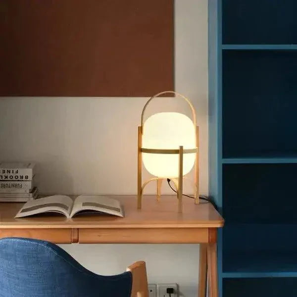 CestaLuxe - Træ- og Lys Bordlampe