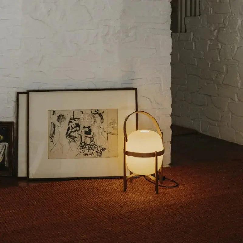 CestaLuxe - Træ- og Lys Bordlampe