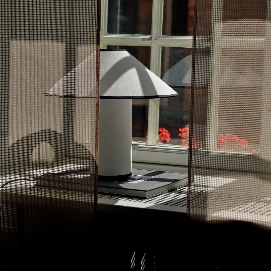 CoyetteBeam - Elegant Bordlampe