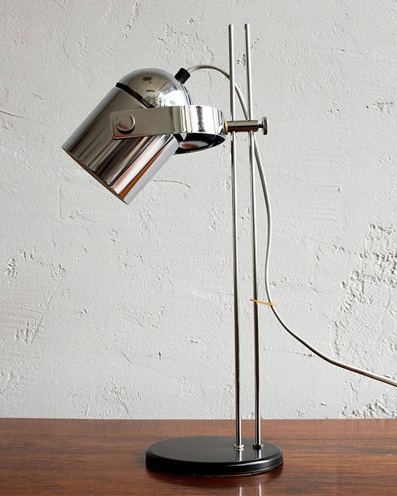 CombiGlow - Bordlampe med fleksibel form og omgivende glød