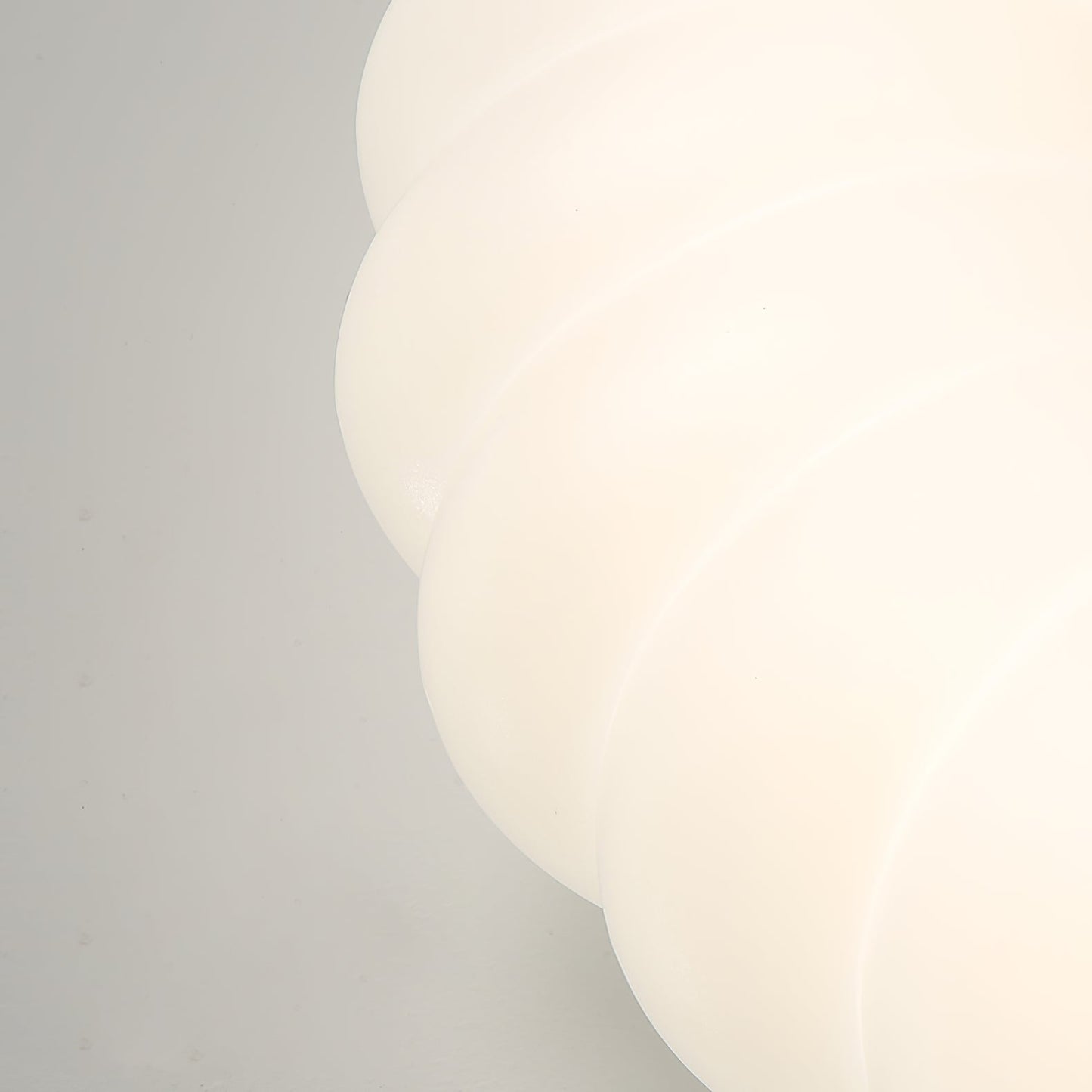 CumulusGlow - Ceiling Lamp with Airy Shape and Atmospheric Glow