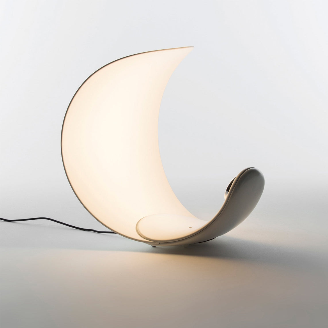 KrulLicht - Tafellamp met Elegante Bochten en Zacht Licht