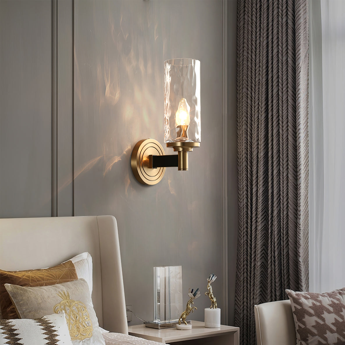 GoldenAura - Chic glasvægslampe til en luksuriøs atmosfære