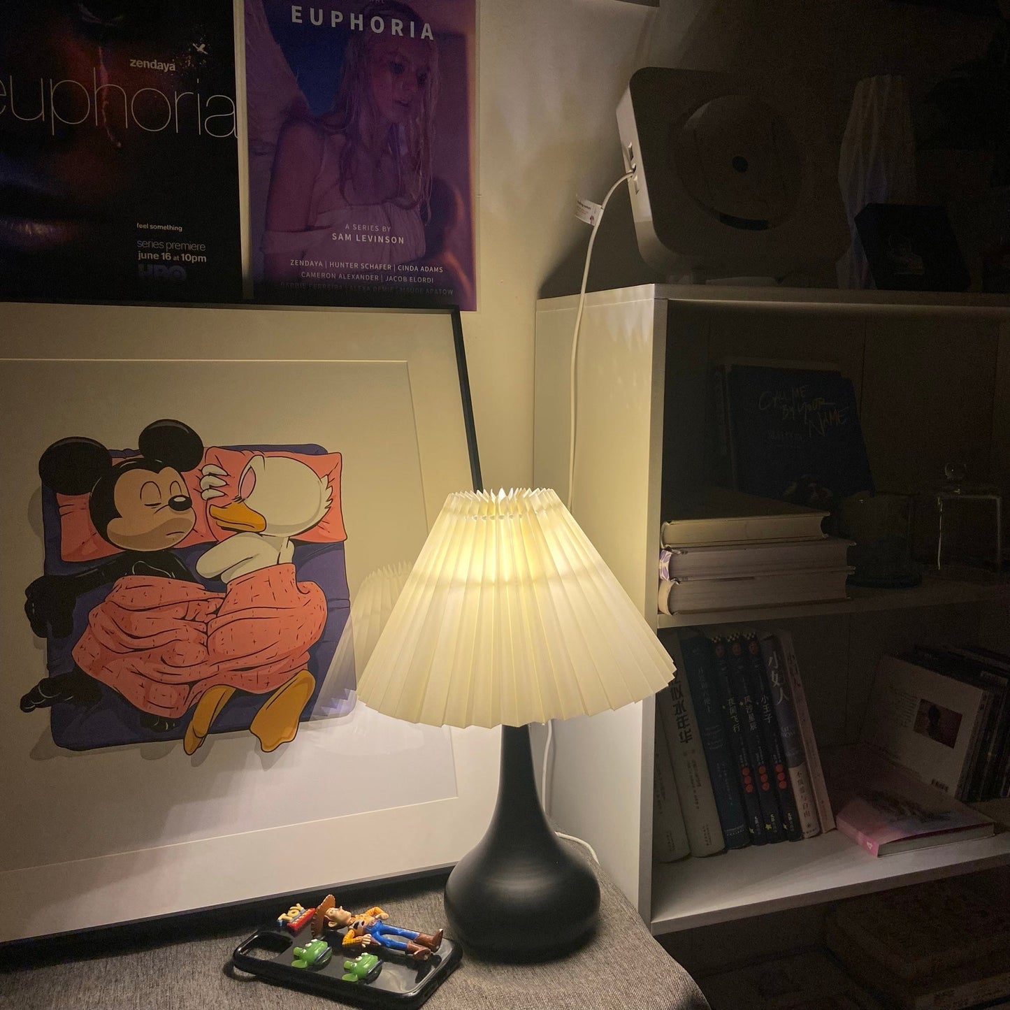 DrumGlow - Bordlampe med tidløst design og hyggeligt skær
