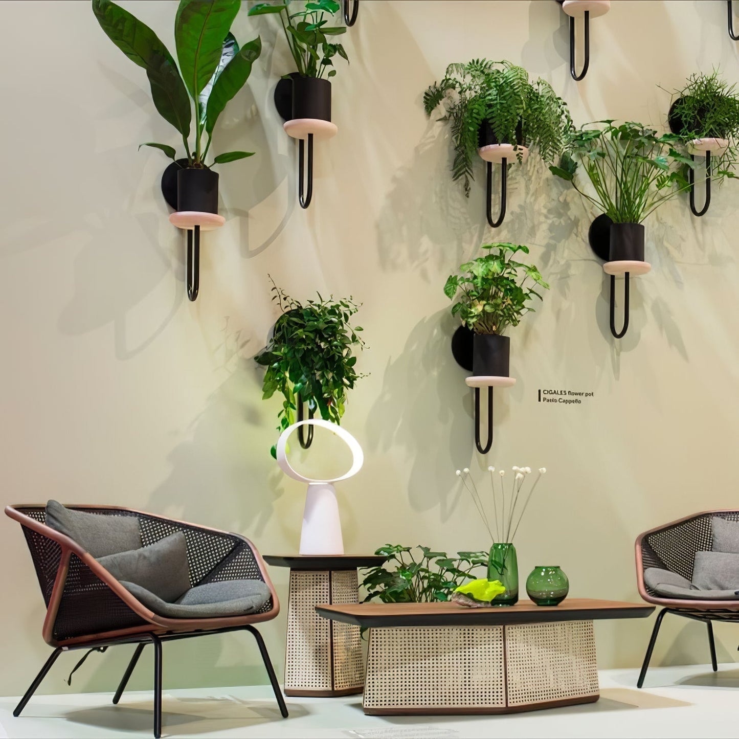 LuxeEclipse - Lampe de table au design élégant et éclairage d'ambiance