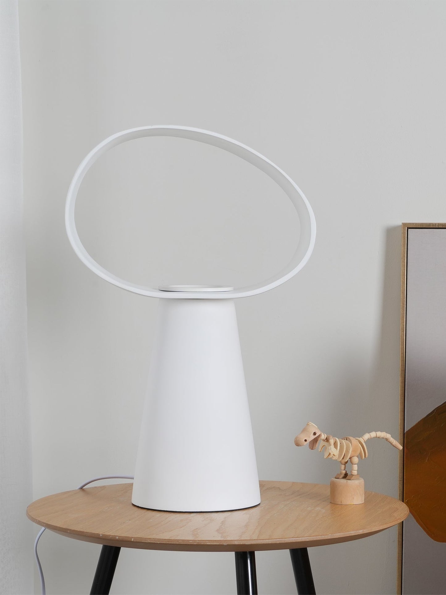 LuxeEclipse - Table Lamp with Sleek Design and Atmospheric Lighting