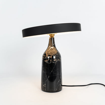 LuxeEddy - Bordlampe med elegant design og subtil lysfordeling