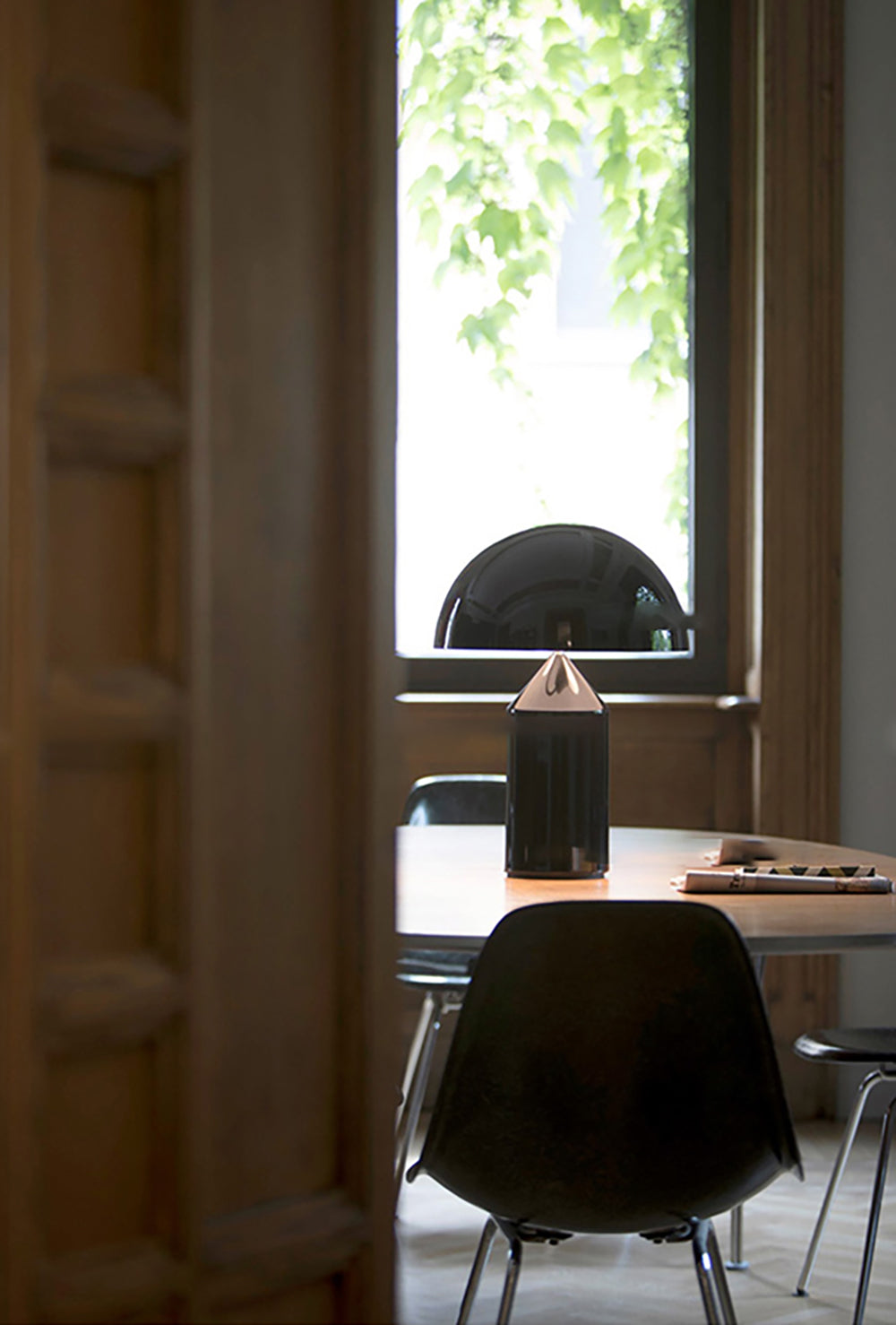 TouchGlow - Moderne Tischlampe mit Touch-Schalter