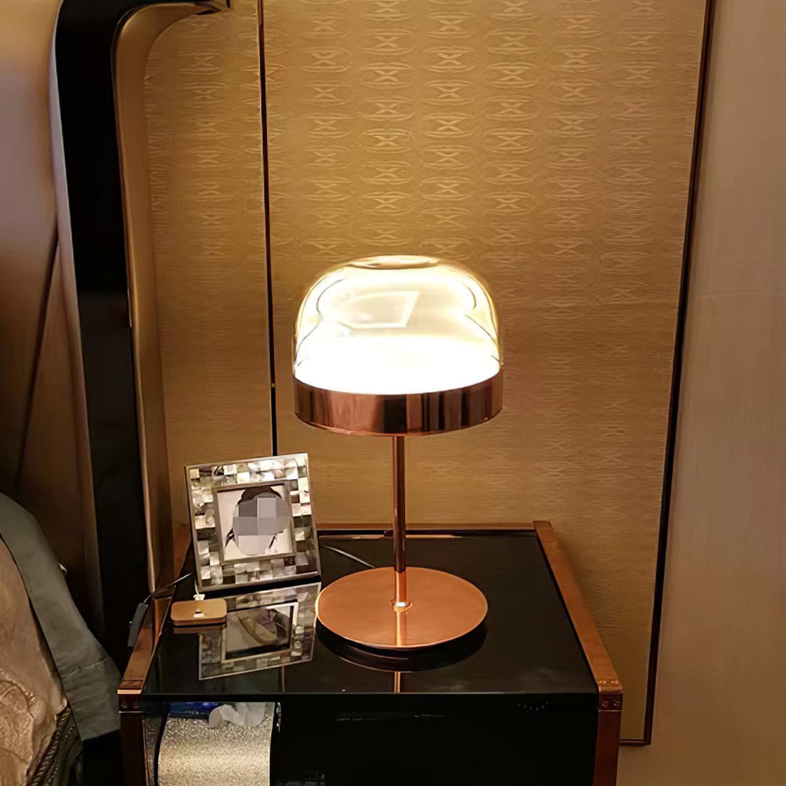 LuxeEquator - LED Table Lamp with Planetary Design and Subtle Lighting