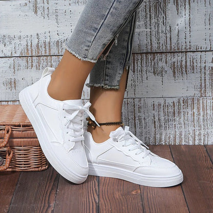 Baskets blanches pour femmes - confortables et élégantes