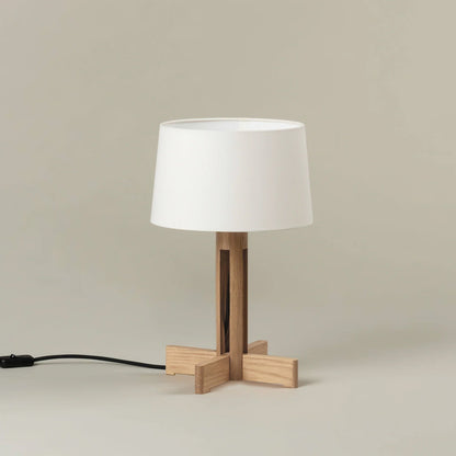 FadGlow - Bordlampe med moderne stil og varmt skær