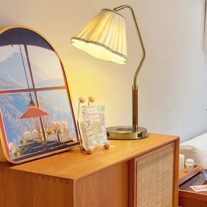 LuxeLight - Florentine Fabric Table Lamp with Gold Base