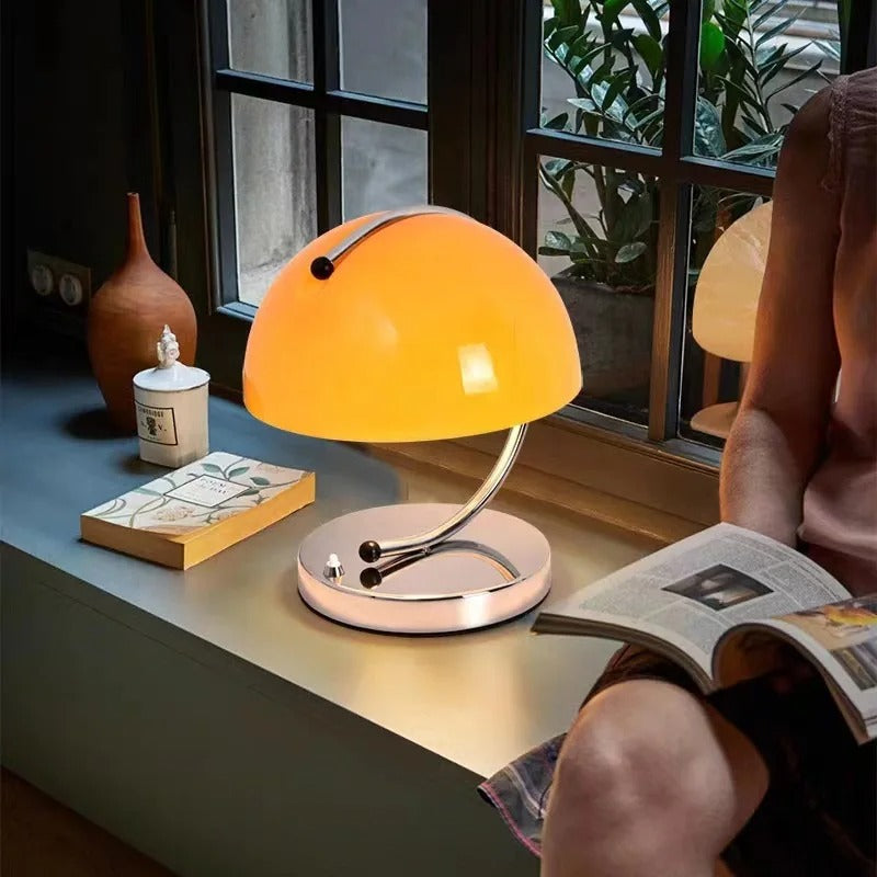 NordicAura - Bordlampe i Gdansk Design