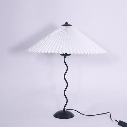 LichtPlissé - Table Lamp with Luxurious Pleated Shade and Wooden Base