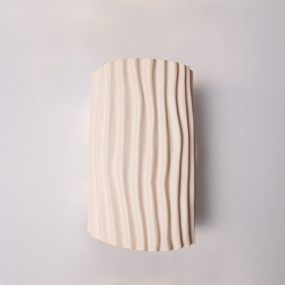 NordicCharm - Funktionale Harzwandlampe in Warmlicht