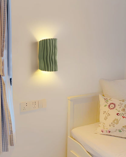 NordicCharm - Funktionale Harzwandlampe in Warmlicht